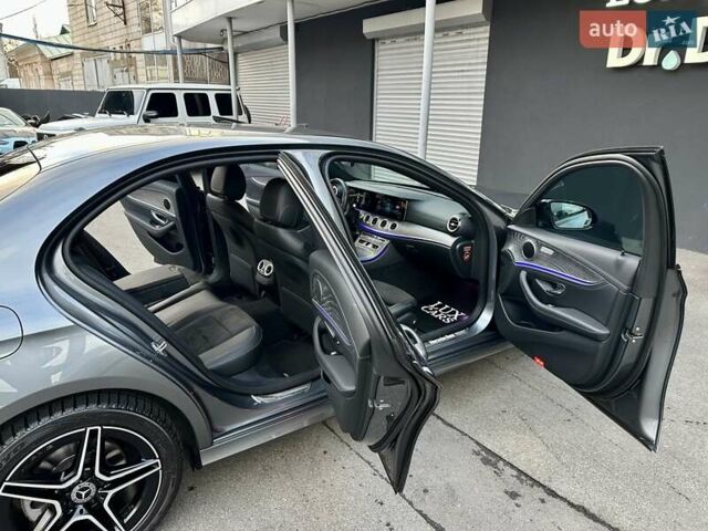 Серый Мерседес Е-Класс, объемом двигателя 1.95 л и пробегом 70 тыс. км за 49900 $, фото 40 на Automoto.ua