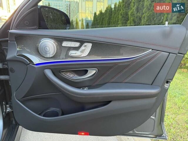 Серый Мерседес Е-Класс, объемом двигателя 3 л и пробегом 50 тыс. км за 79000 $, фото 35 на Automoto.ua