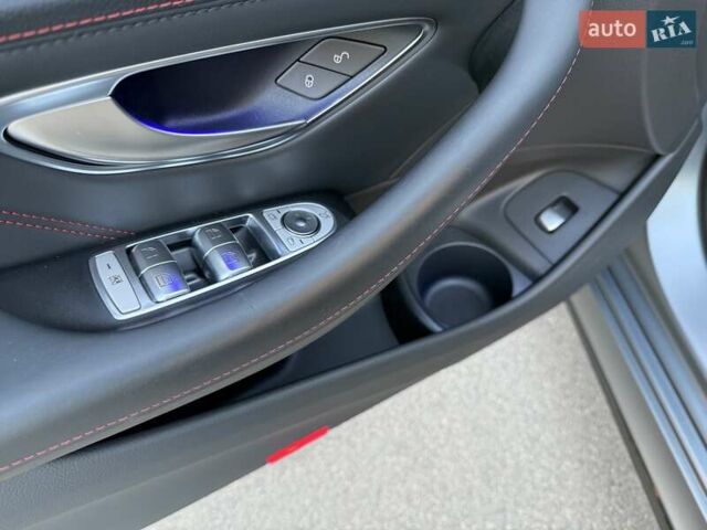 Серый Мерседес Е-Класс, объемом двигателя 3 л и пробегом 50 тыс. км за 79000 $, фото 23 на Automoto.ua