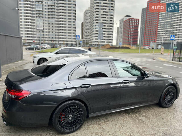 Серый Мерседес Е-Класс, объемом двигателя 1.99 л и пробегом 51 тыс. км за 55000 $, фото 3 на Automoto.ua