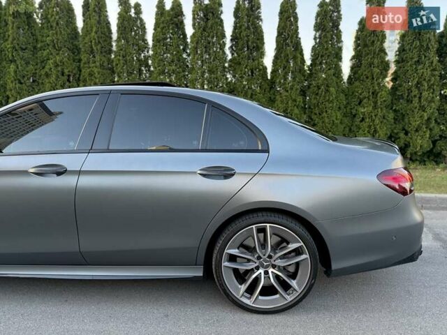 Сірий Мерседес Е-Клас, об'ємом двигуна 3 л та пробігом 50 тис. км за 79000 $, фото 3 на Automoto.ua
