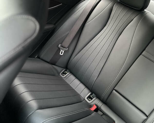 Серый Мерседес Е-Класс, объемом двигателя 1.99 л и пробегом 51 тыс. км за 55000 $, фото 12 на Automoto.ua