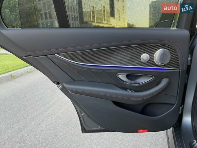 Серый Мерседес Е-Класс, объемом двигателя 3 л и пробегом 50 тыс. км за 82000 $, фото 26 на Automoto.ua