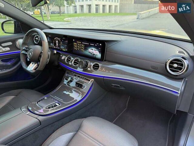 Серый Мерседес Е-Класс, объемом двигателя 3 л и пробегом 50 тыс. км за 82000 $, фото 37 на Automoto.ua
