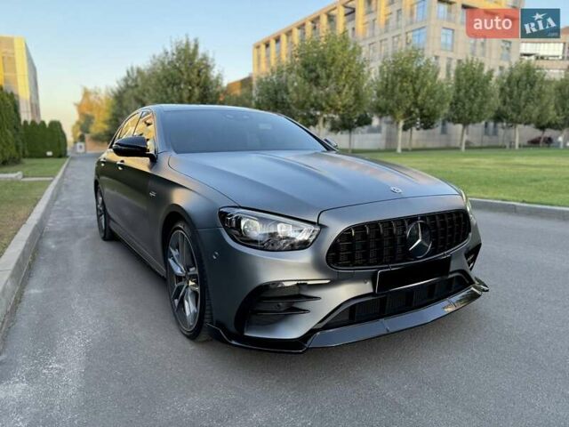 Серый Мерседес Е-Класс, объемом двигателя 3 л и пробегом 50 тыс. км за 78500 $, фото 18 на Automoto.ua