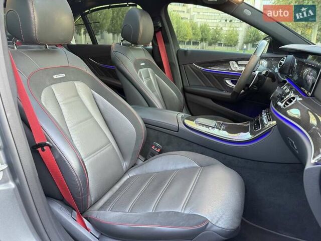 Серый Мерседес Е-Класс, объемом двигателя 3 л и пробегом 50 тыс. км за 82000 $, фото 38 на Automoto.ua