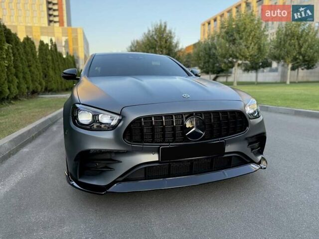 Сірий Мерседес Е-Клас, об'ємом двигуна 3 л та пробігом 50 тис. км за 79000 $, фото 19 на Automoto.ua