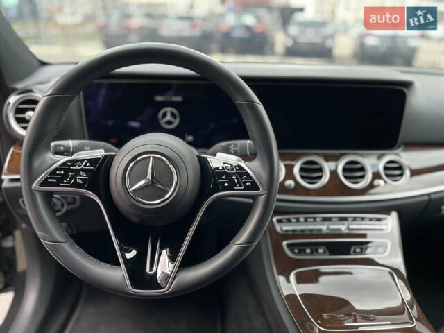 Серый Мерседес Е-Класс, объемом двигателя 1.99 л и пробегом 51 тыс. км за 55000 $, фото 14 на Automoto.ua