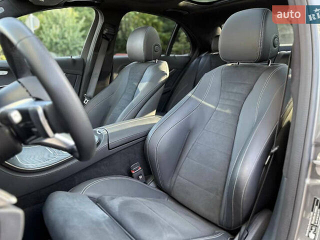 Серый Мерседес Е-Класс, объемом двигателя 1.95 л и пробегом 5 тыс. км за 54000 $, фото 15 на Automoto.ua