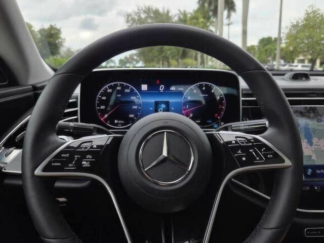 Серый Мерседес Е-Класс, объемом двигателя 2 л и пробегом 26 тыс. км за 33500 $, фото 9 на Automoto.ua