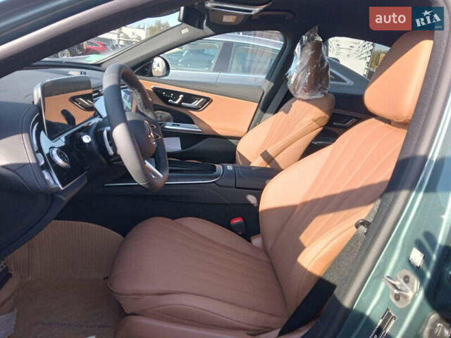 Серый Мерседес Е-Класс, объемом двигателя 2 л и пробегом 12 тыс. км за 92500 $, фото 6 на Automoto.ua