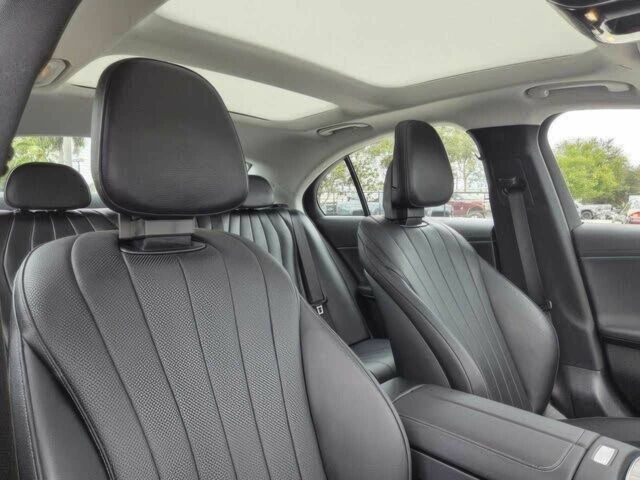 Серый Мерседес Е-Класс, объемом двигателя 2 л и пробегом 26 тыс. км за 33500 $, фото 13 на Automoto.ua