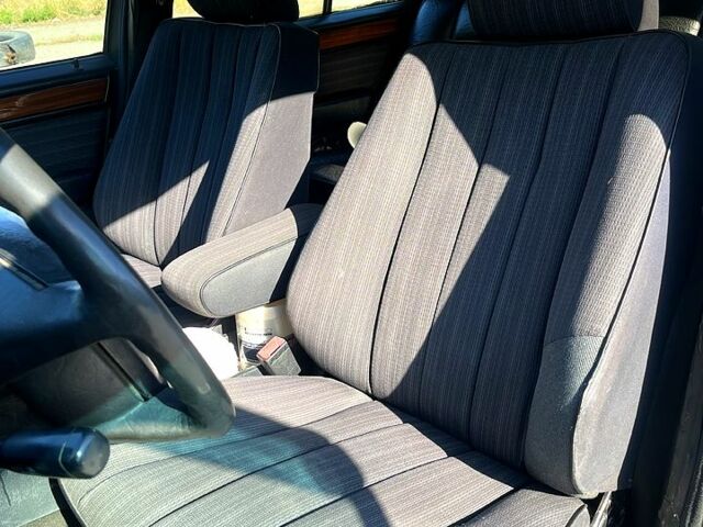 Серый Мерседес Е-Класс, объемом двигателя 2.3 л и пробегом 370 тыс. км за 2200 $, фото 8 на Automoto.ua