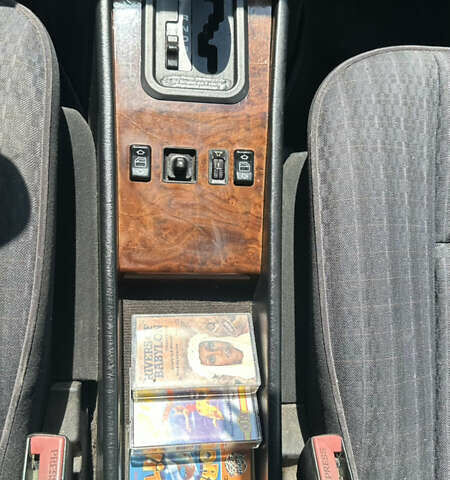 Серый Мерседес Е-Класс, объемом двигателя 3 л и пробегом 322 тыс. км за 3400 $, фото 14 на Automoto.ua