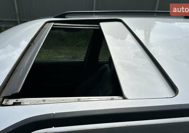 Серый Мерседес Е-Класс, объемом двигателя 3 л и пробегом 322 тыс. км за 3400 $, фото 17 на Automoto.ua