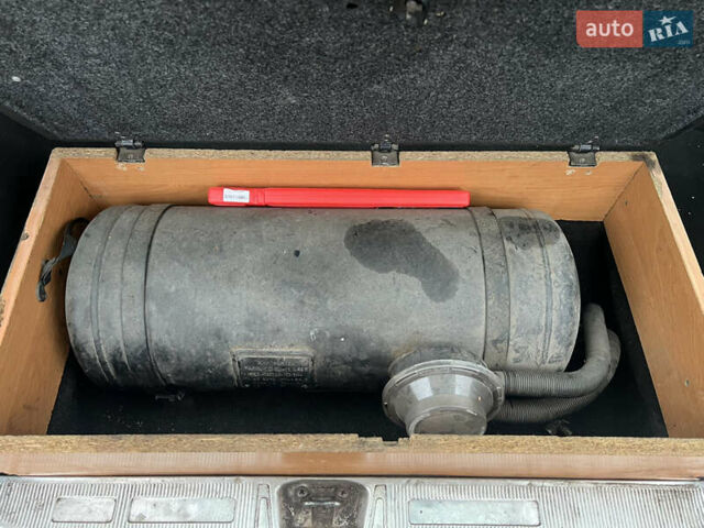 Серый Мерседес Е-Класс, объемом двигателя 2.8 л и пробегом 347 тыс. км за 1900 $, фото 19 на Automoto.ua