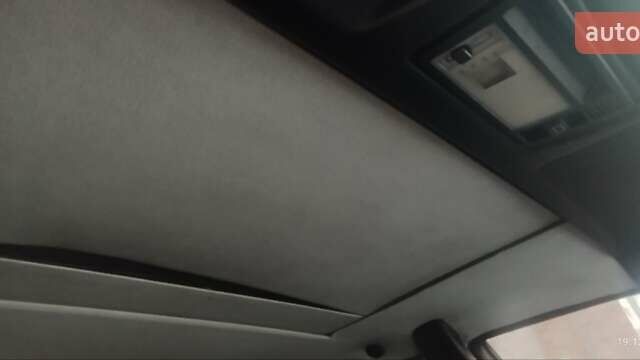 Серый Мерседес Е-Класс, объемом двигателя 3 л и пробегом 305 тыс. км за 3500 $, фото 18 на Automoto.ua