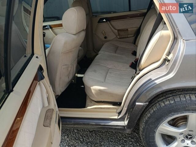 Серый Мерседес Е-Класс, объемом двигателя 2.2 л и пробегом 371 тыс. км за 5000 $, фото 15 на Automoto.ua