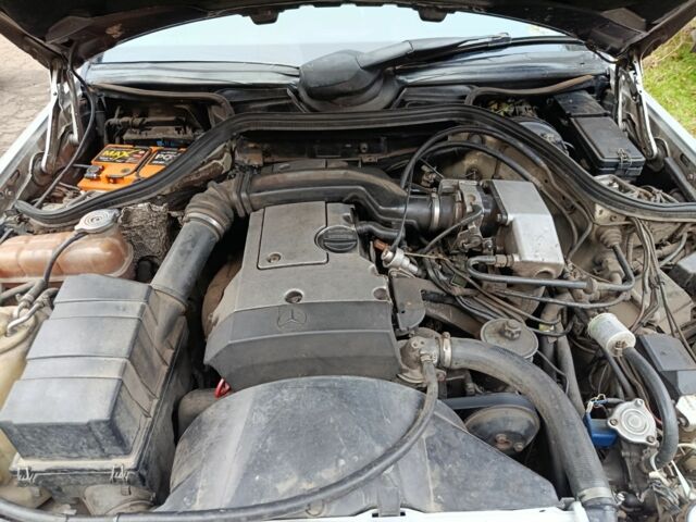 Сірий Мерседес Е-Клас, об'ємом двигуна 2.2 л та пробігом 594 тис. км за 2000 $, фото 6 на Automoto.ua