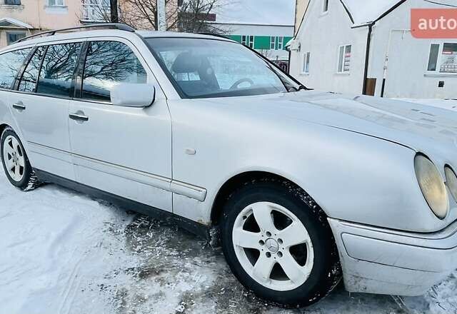 Серый Мерседес Е-Класс, объемом двигателя 2.5 л и пробегом 320 тыс. км за 4200 $, фото 4 на Automoto.ua