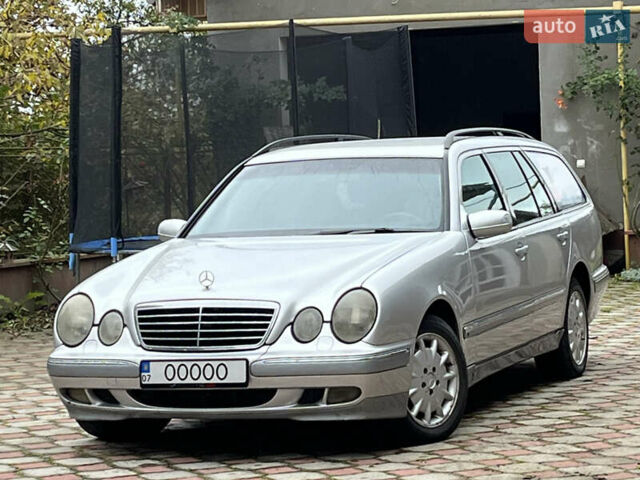 Мерседес Е-Класс 1999 в Хусте на Automoto.ua Серый Мерседес Е-Класс, объемом двигателя 3.2 л и пробегом 580 тыс. км за 3000 $, фото 1 на Automoto.ua