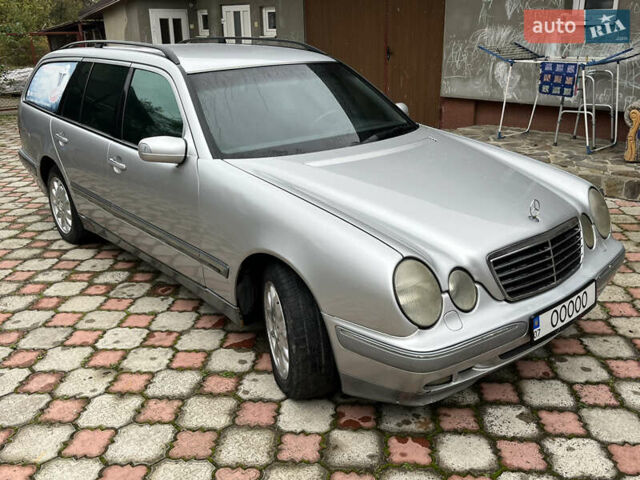 Мерседес Е-Класс 1999 в Хусте на Automoto.ua Серый Мерседес Е-Класс, объемом двигателя 3.2 л и пробегом 580 тыс. км за 3000 $, фото 3 на Automoto.ua
