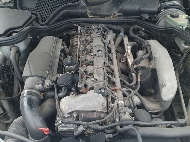 Серый Мерседес Е-Класс, объемом двигателя 3.2 л и пробегом 350 тыс. км за 2500 $, фото 7 на Automoto.ua