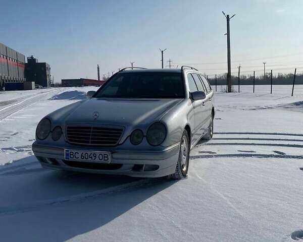 Сірий Мерседес Е-Клас, об'ємом двигуна 3.2 л та пробігом 480 тис. км за 4200 $, фото 4 на Automoto.ua