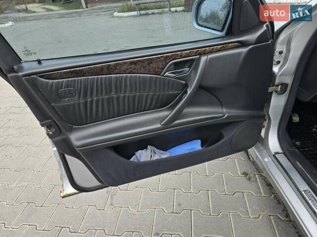 Мерседес Е-Класс 2000 в Хмельницком на Automoto.ua Серый Мерседес Е-Класс, объемом двигателя 2.4 л и пробегом 460 тыс. км за 2800 $, фото 11 на Automoto.ua