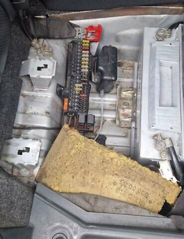 Серый Мерседес Е-Класс, объемом двигателя 2.7 л и пробегом 532 тыс. км за 4300 $, фото 17 на Automoto.ua