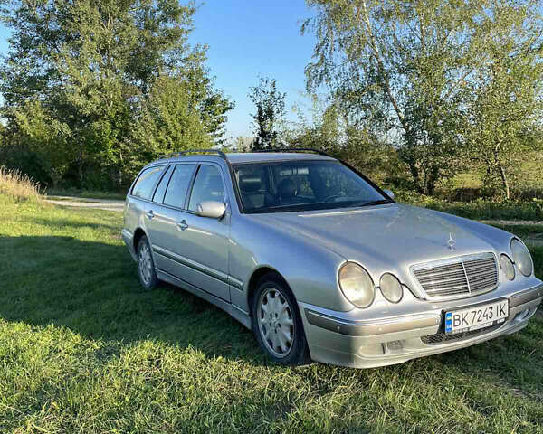 Сірий Мерседес Е-Клас, об'ємом двигуна 2.7 л та пробігом 525 тис. км за 4650 $, фото 8 на Automoto.ua