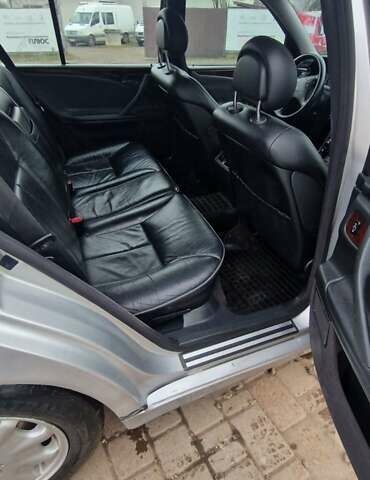 Серый Мерседес Е-Класс, объемом двигателя 2.69 л и пробегом 530 тыс. км за 5000 $, фото 9 на Automoto.ua