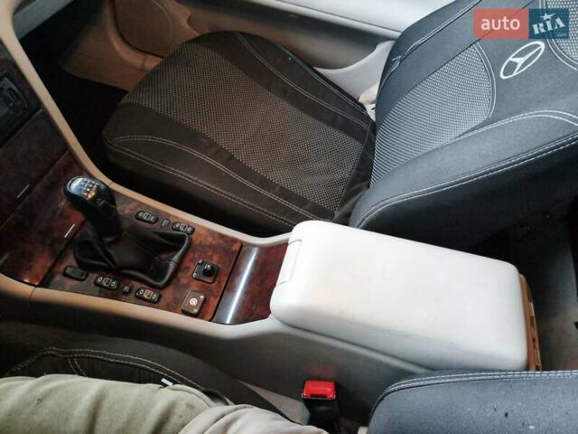 Сірий Мерседес Е-Клас, об'ємом двигуна 2 л та пробігом 442 тис. км за 3200 $, фото 18 на Automoto.ua