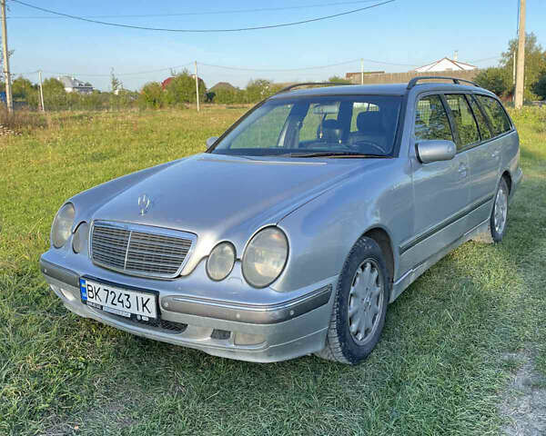 Сірий Мерседес Е-Клас, об'ємом двигуна 2.7 л та пробігом 525 тис. км за 4650 $, фото 13 на Automoto.ua