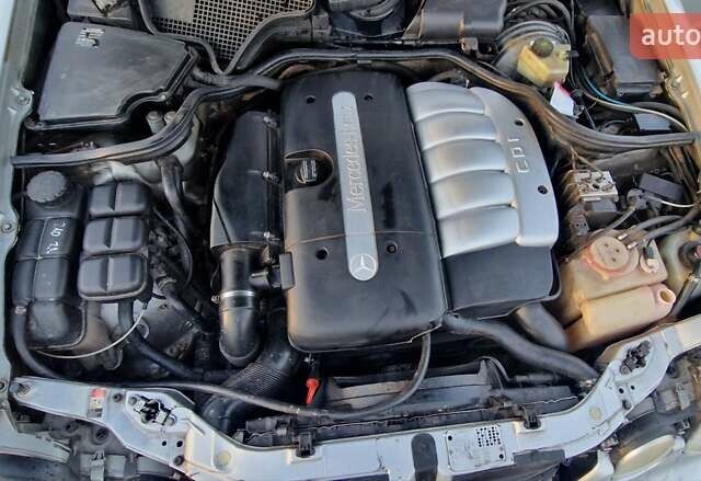 Серый Мерседес Е-Класс, объемом двигателя 2.7 л и пробегом 532 тыс. км за 4300 $, фото 16 на Automoto.ua