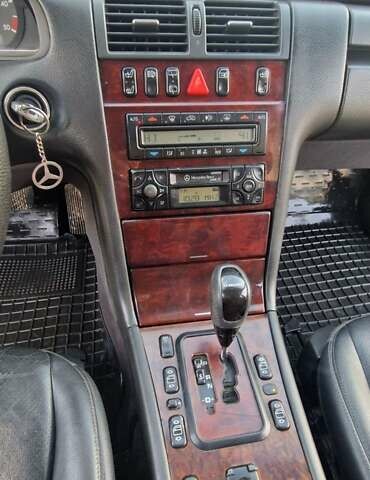 Серый Мерседес Е-Класс, объемом двигателя 2.7 л и пробегом 532 тыс. км за 4750 $, фото 12 на Automoto.ua