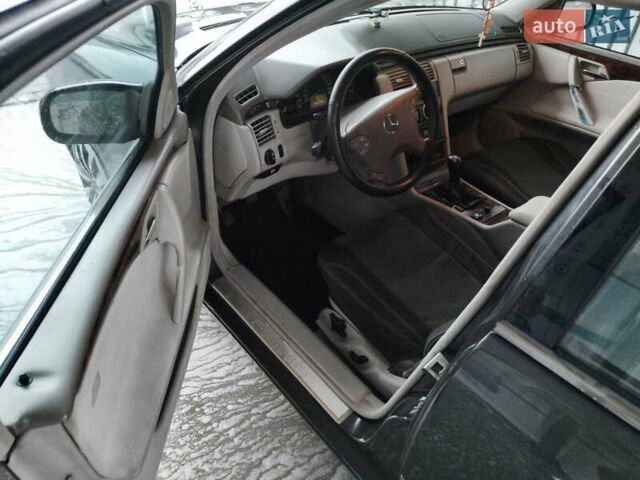 Сірий Мерседес Е-Клас, об'ємом двигуна 2 л та пробігом 442 тис. км за 3200 $, фото 14 на Automoto.ua