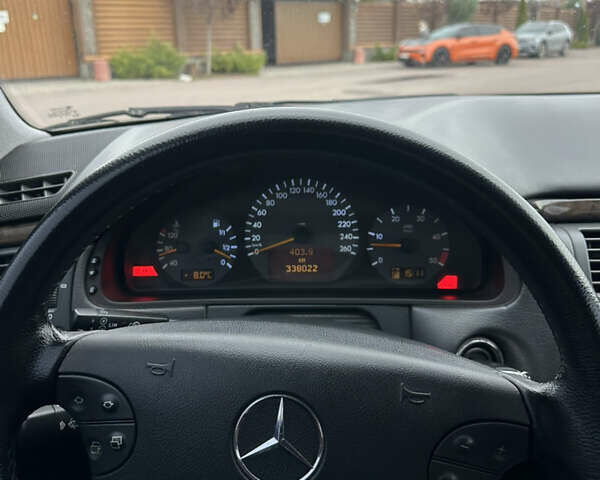 Мерседес Е-Клас 2002 у Борисполе на Automoto.ua Сірий Мерседес Е-Клас, об'ємом двигуна 2.69 л та пробігом 250 тис. км за 4200 $, фото 24 на Automoto.ua