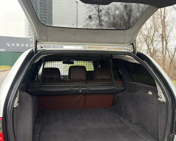 Серый Мерседес Е-Класс, объемом двигателя 2.7 л и пробегом 338 тыс. км за 4300 $, фото 13 на Automoto.ua