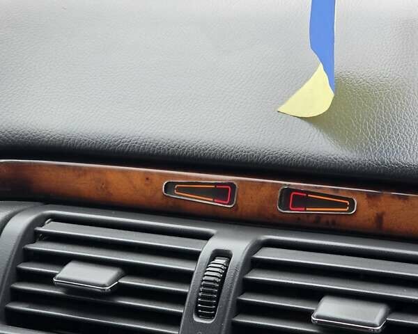 Сірий Мерседес Е-Клас, об'ємом двигуна 3.2 л та пробігом 300 тис. км за 2999 $, фото 18 на Automoto.ua