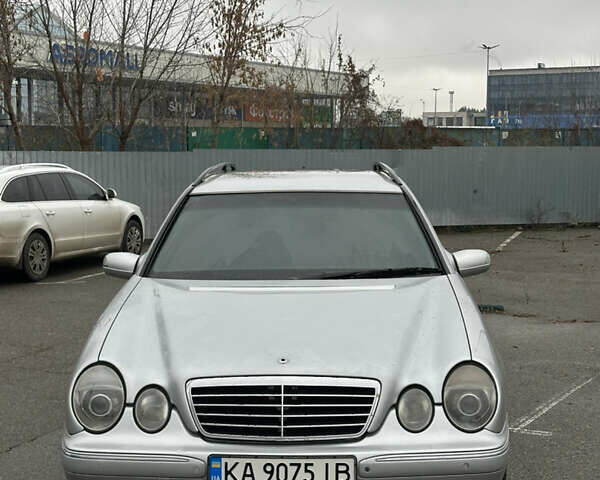 Серый Мерседес Е-Класс, объемом двигателя 2.69 л и пробегом 338 тыс. км за 3800 $, фото 1 на Automoto.ua