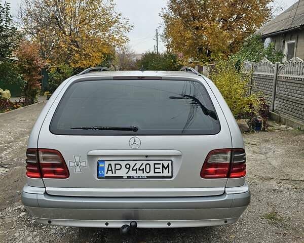 Серый Мерседес Е-Класс, объемом двигателя 2.15 л и пробегом 320 тыс. км за 4700 $, фото 1 на Automoto.ua