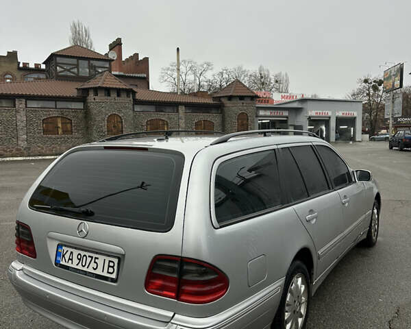 Серый Мерседес Е-Класс, объемом двигателя 2.69 л и пробегом 338 тыс. км за 3800 $, фото 5 на Automoto.ua
