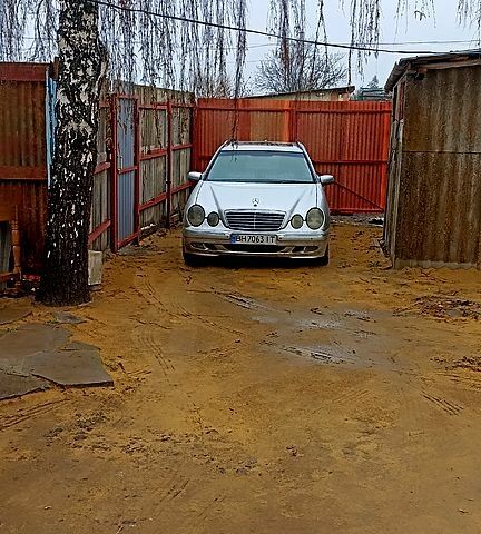 Сірий Мерседес Е-Клас, об'ємом двигуна 3.2 л та пробігом 475 тис. км за 4200 $, фото 2 на Automoto.ua