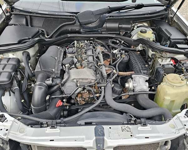 Серый Мерседес Е-Класс, объемом двигателя 2.15 л и пробегом 320 тыс. км за 4700 $, фото 23 на Automoto.ua