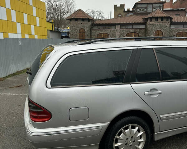 Серый Мерседес Е-Класс, объемом двигателя 2.69 л и пробегом 338 тыс. км за 3800 $, фото 6 на Automoto.ua