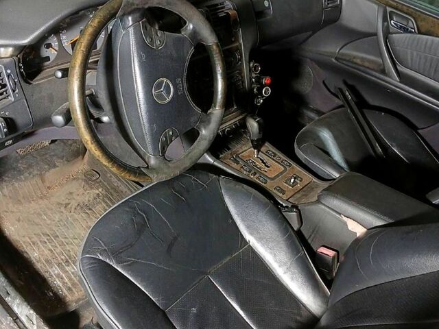 Сірий Мерседес Е-Клас, об'ємом двигуна 3.2 л та пробігом 475 тис. км за 4200 $, фото 5 на Automoto.ua