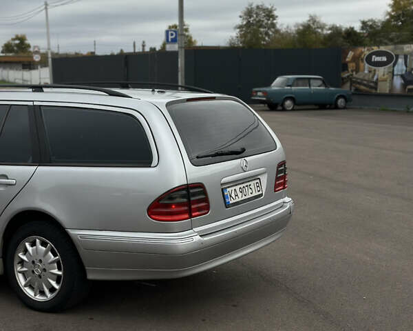 Мерседес Е-Клас 2002 у Борисполе на Automoto.ua Сірий Мерседес Е-Клас, об'ємом двигуна 2.69 л та пробігом 250 тис. км за 4200 $, фото 8 на Automoto.ua