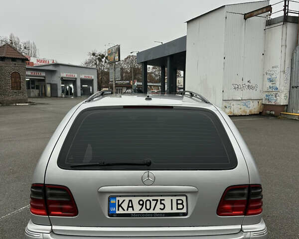 Серый Мерседес Е-Класс, объемом двигателя 2.69 л и пробегом 338 тыс. км за 3800 $, фото 10 на Automoto.ua