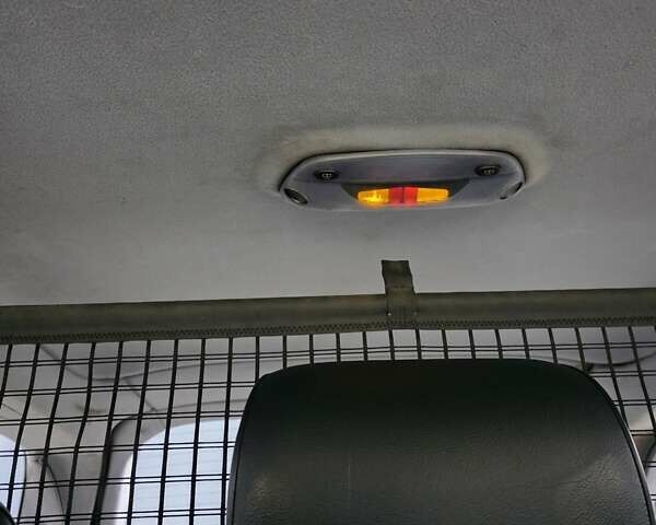 Сірий Мерседес Е-Клас, об'ємом двигуна 3.2 л та пробігом 300 тис. км за 2999 $, фото 19 на Automoto.ua